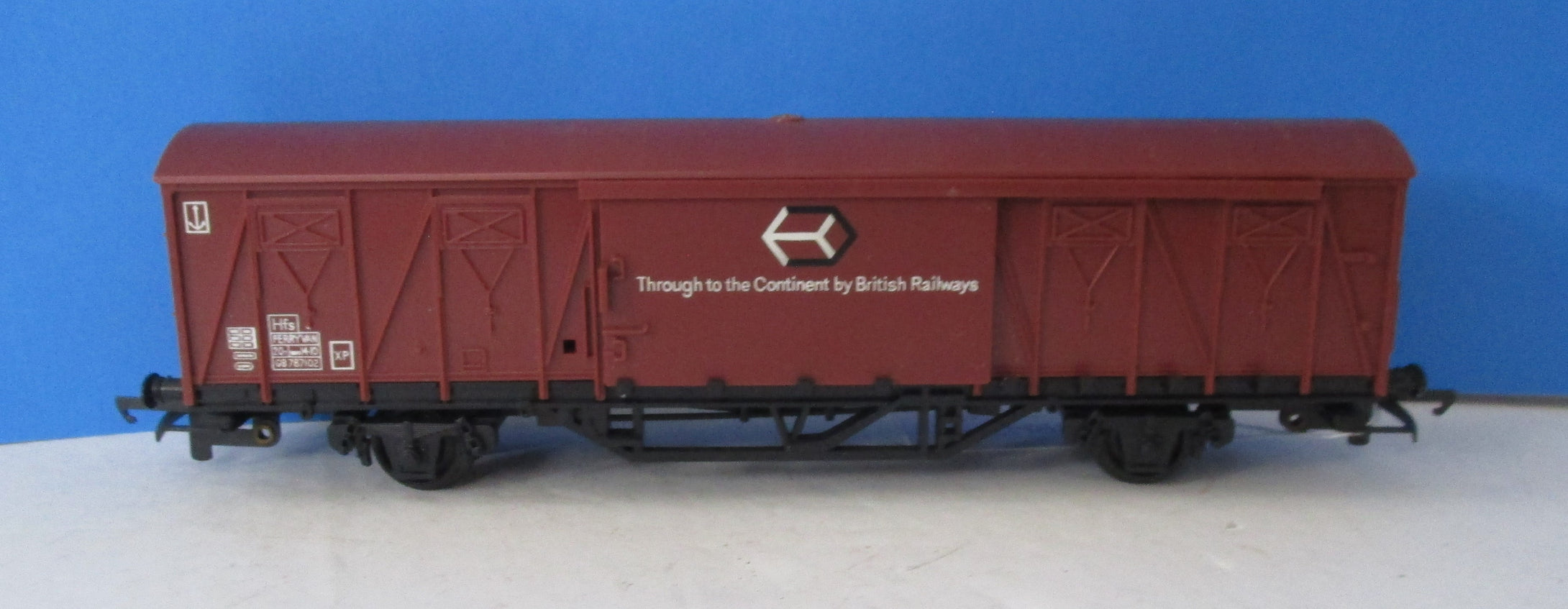 R738-P02 HORNBY Anglo Continental Ferry Van GB787102 - UNBOXED