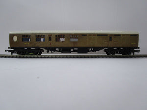R746-P001 HORNBY  LNER Corridor Brake 3rd Coach No. 1870 (Unboxed)
