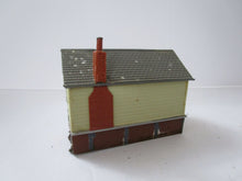 UB128 Ready built: Small station building - pre-owned