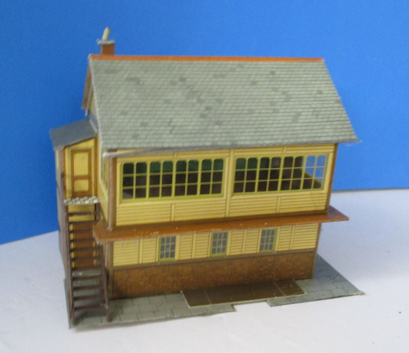 UB221 Signal Box - built from a Superquick kit