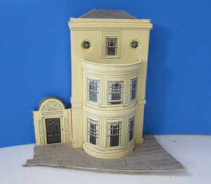 UB236 Half relief Georgian Town house- built from a Superquick kit