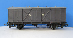 W4305P-P01 Wrenn Fruit Van - repainted in GW grey - Unboxed