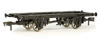 WCHASS10 DAPOL 10 foot wagon chassis with wheels ready built
